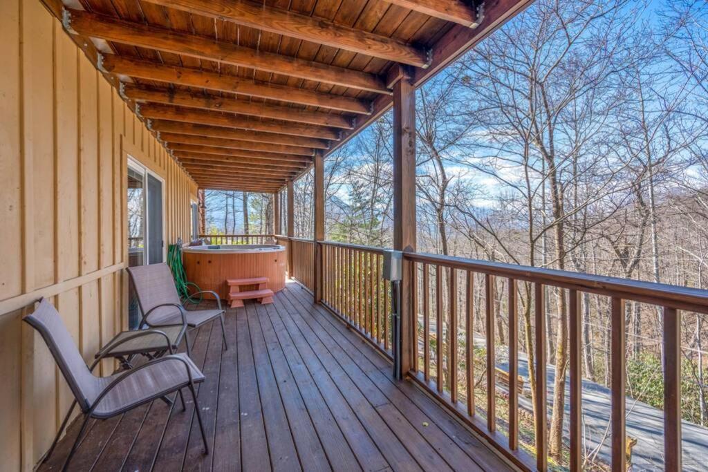 Happy Trails - Cobbly Nob Resort Home Gatlinburg Exterior photo