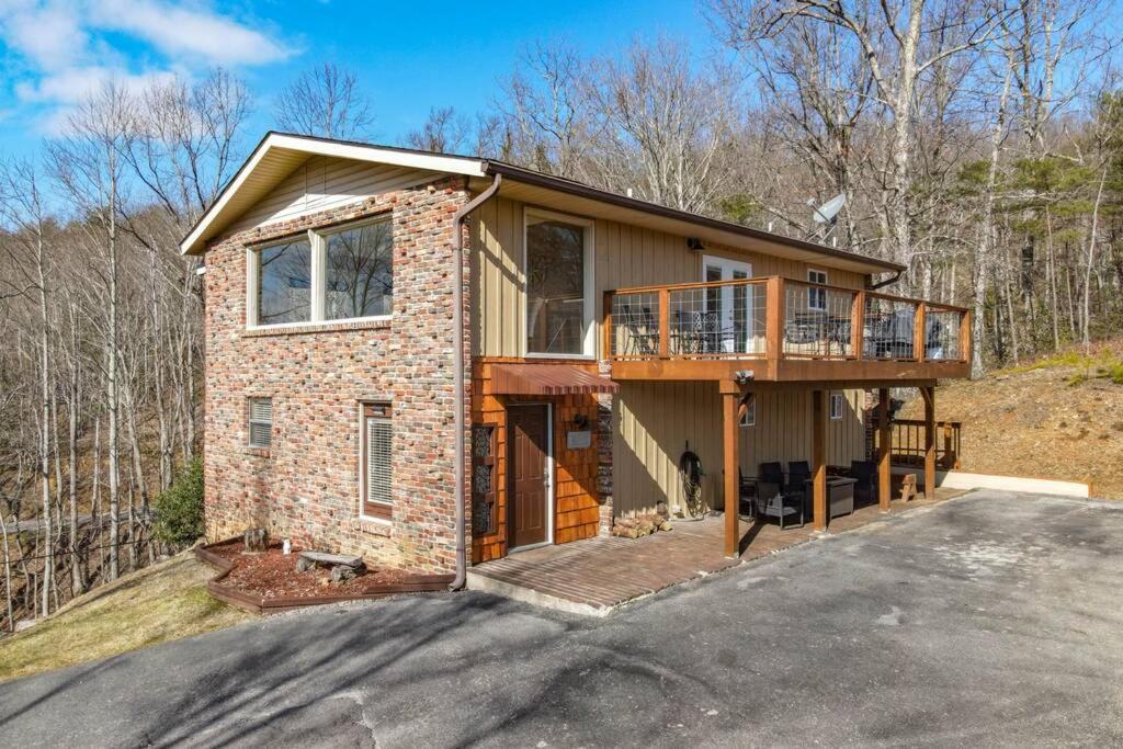 Happy Trails - Cobbly Nob Resort Home Gatlinburg Exterior photo